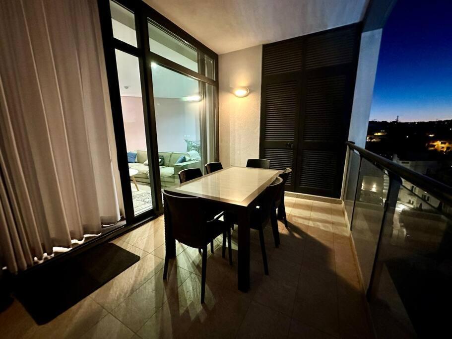 Stunning 2Br Apt In St Julians Saint Julian's Εξωτερικό φωτογραφία